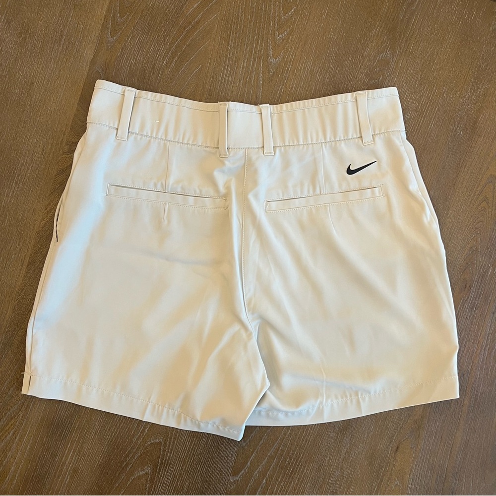Nike Women's Dri-fit Golf Shorts - Picture 5 of 5